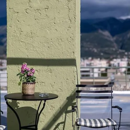 Skyhigh Haven * Kalamata